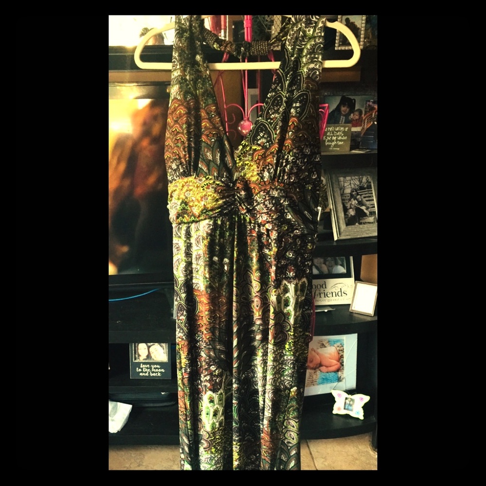 Sz XL unique pattern Halter top long dress.